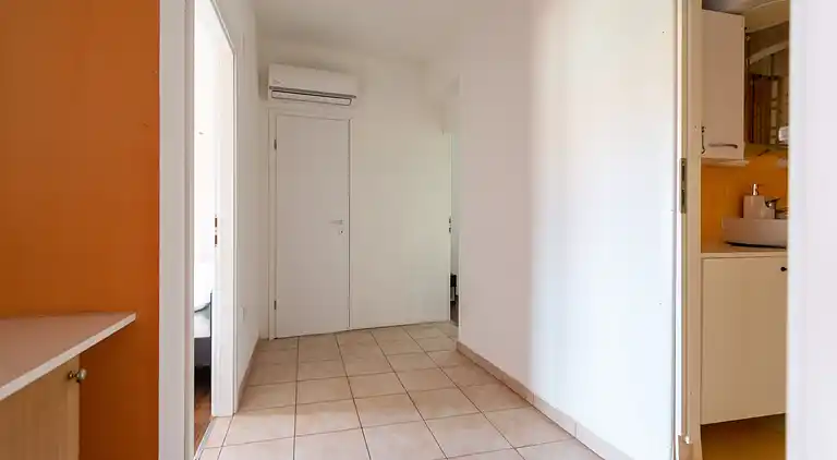 2-Zimmer-Ferienwohnung mit Balkon und Meerblick Bibinje,