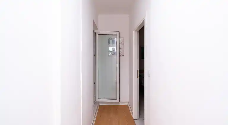 2-Zimmer-Ferienwohnung mit Balkon und Meerblick Bibinje,