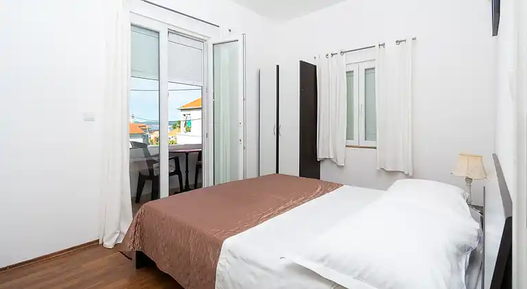 2-Zimmer-Ferienwohnung mit Balkon und Meerblick Bibinje,