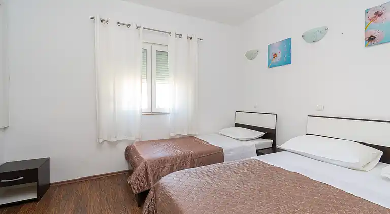 2-Zimmer-Ferienwohnung mit Balkon und Meerblick Bibinje,