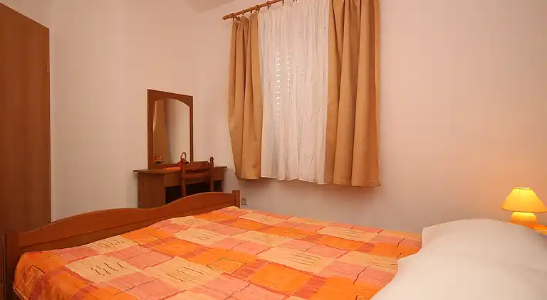 1-Zimmer-Ferienwohnung am Strand Silo, Krk (A-18670-d)