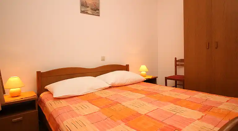 1-Zimmer-Ferienwohnung am Strand Silo, Krk (A-18670-d)