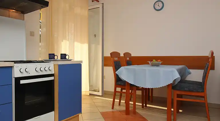 1-Zimmer-Ferienwohnung am Strand Silo, Krk (A-18670-b)