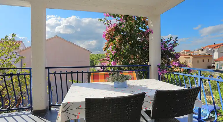 Two bedroom apartment near beach Grebaštica, Šibenik