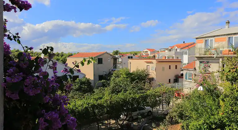 Two bedroom apartment near beach Grebaštica, Šibenik