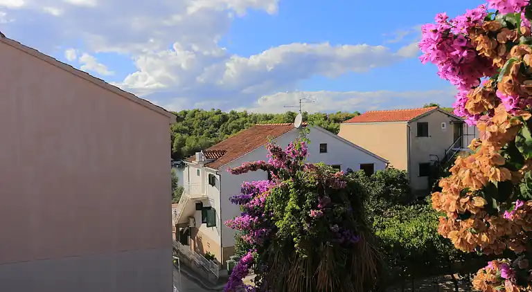 Two bedroom apartment near beach Grebaštica, Šibenik