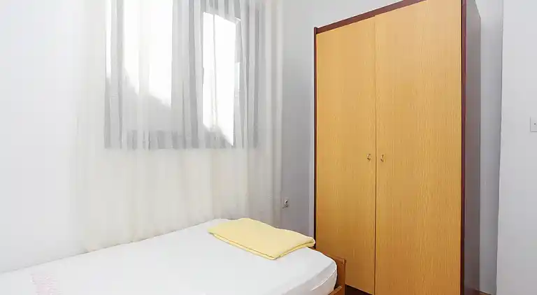 Two bedroom apartment near beach Grebaštica, Šibenik