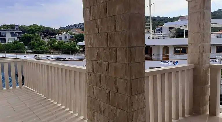 Komfortables Haus am Strand Razanj, Rogoznica (K-19159)