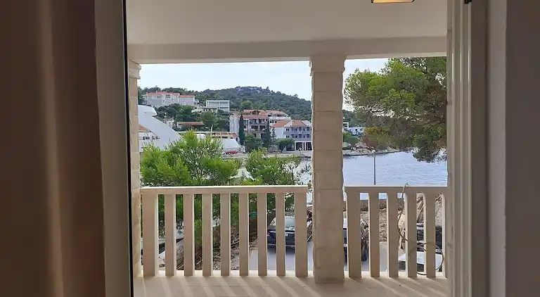 Komfortables Haus am Strand Razanj, Rogoznica (K-19159)