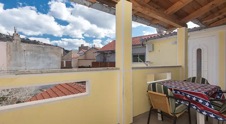 2-Zimmer-Ferienwohnung am Strand Baska, Krk (A-19518-b)