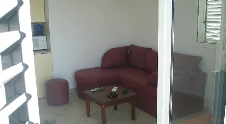 One bedroom apartment with terrace and sea view Primošten