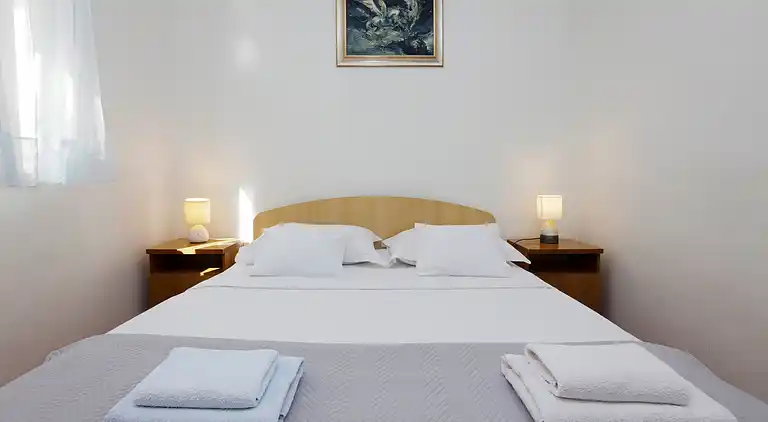 Two bedroom apartment near beach Jezera, Murter (A-796-c)