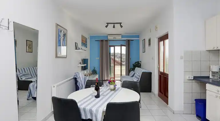 Two bedroom apartment near beach Jezera, Murter (A-796-c)