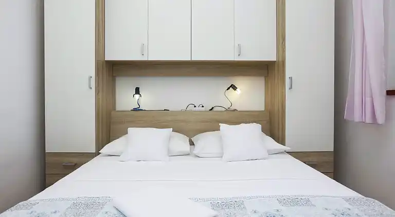 Two bedroom apartment near beach Jezera, Murter (A-796-c)