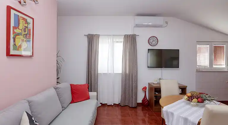 1-Zimmer-Ferienwohnung am Strand Jezera, Murter (A-796-e)