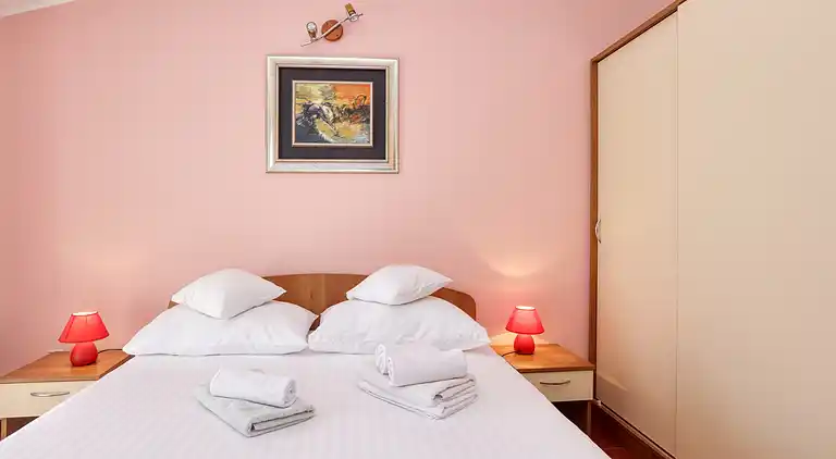 1-Zimmer-Ferienwohnung am Strand Jezera, Murter (A-796-e)