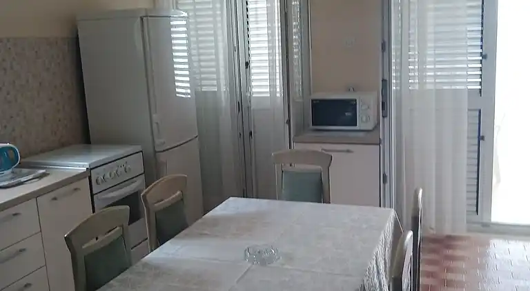 Two bedroom apartment near beach Seget Vranjica, Trogir