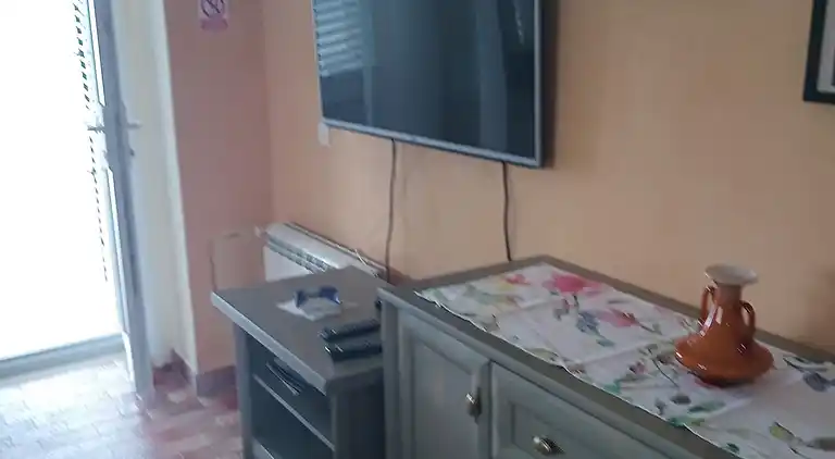 Two bedroom apartment near beach Seget Vranjica, Trogir