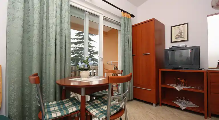 1-Zimmer-Ferienwohnung mit Terrasse und Meerblick Selce,