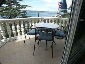 Two bedroom apartment with terrace and sea view Selce,