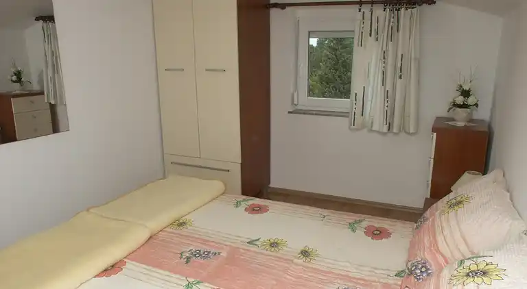 2-Zimmer-Ferienwohnung mit Terrasse und Meerblick Selce,