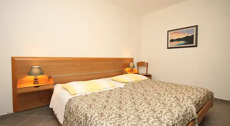 One bedroom apartment with terrace Nerezine, Lošinj