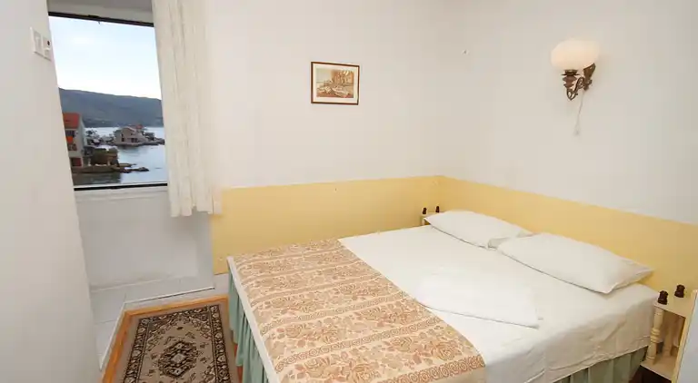 Studio Appartement mit Terrasse und Meerblick Komiza, Vis