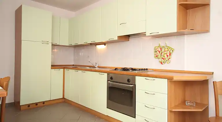 One bedroom apartment with terrace Nerezine, Lošinj