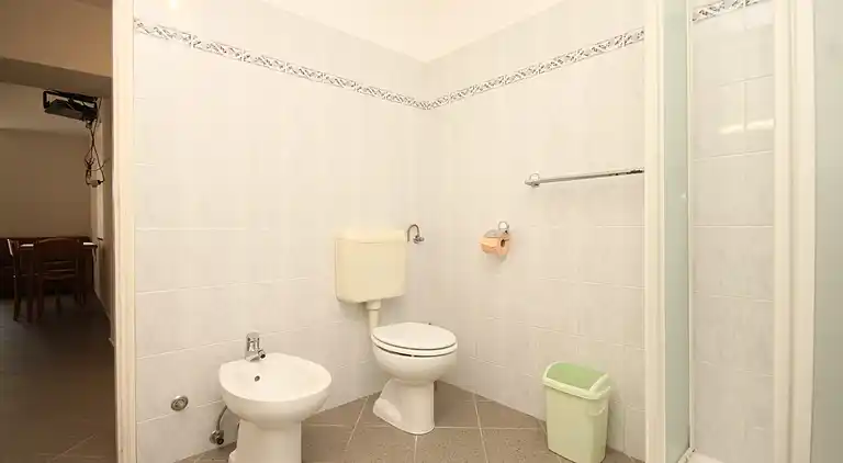 One bedroom apartment with terrace Nerezine, Lošinj