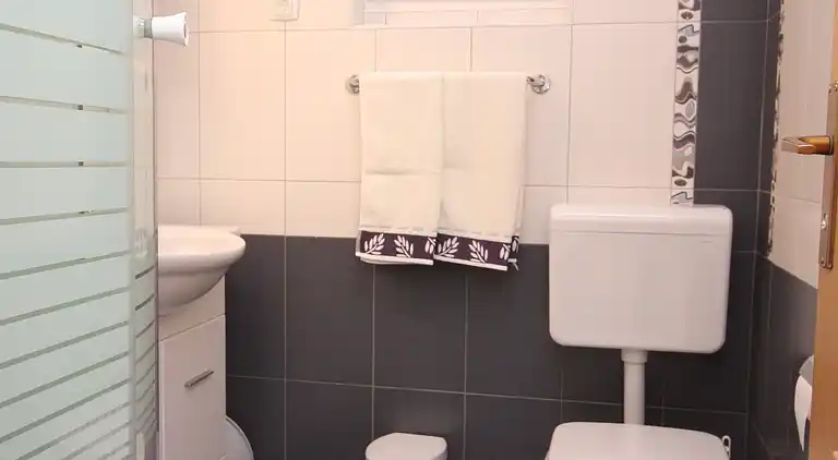 1-Zimmer-Ferienwohnung mit Terrasse und Meerblick Baska