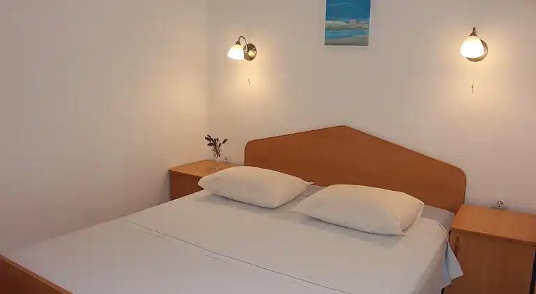3-Zimmer-Ferienwohnung am Strand Mimice (Omis) (A-2774-b)