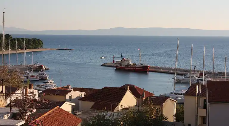 1-Zimmer-Ferienwohnung mit Terrasse und Meerblick Baska