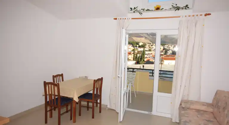 1-Zimmer-Ferienwohnung mit Terrasse und Meerblick Baska