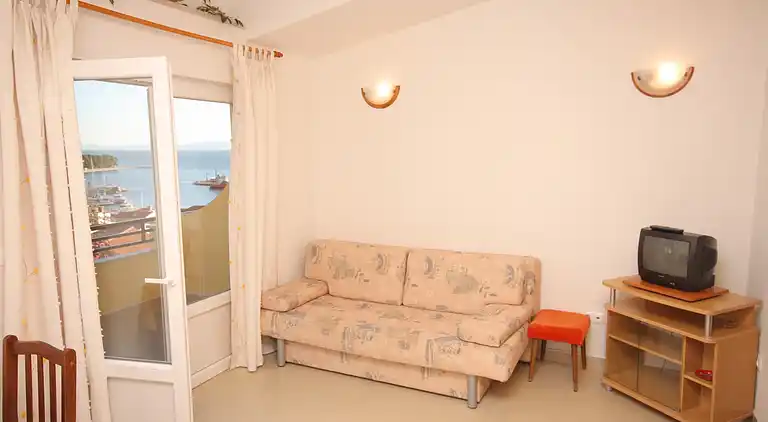 1-Zimmer-Ferienwohnung mit Terrasse und Meerblick Baska