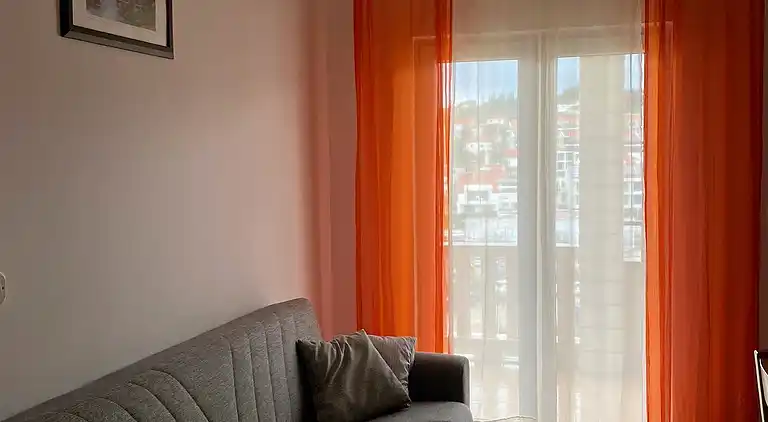 Two bedroom apartment with terrace and sea view Sutivan,