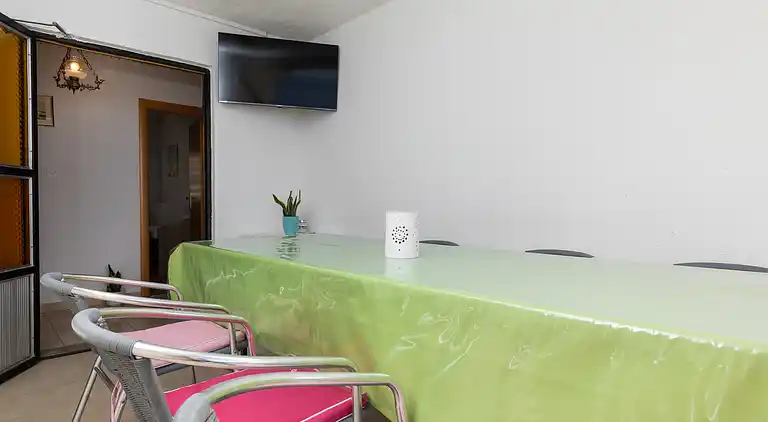 Two bedroom apartment with terrace and sea view Duće, Omiš