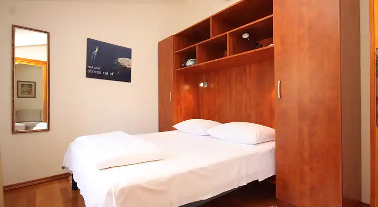 1-Zimmer-Ferienwohnung am Strand Komiza (Vis) (A-3035-a)