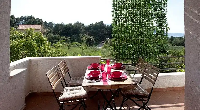 Two bedroom apartment with terrace and sea view Stari Grad,