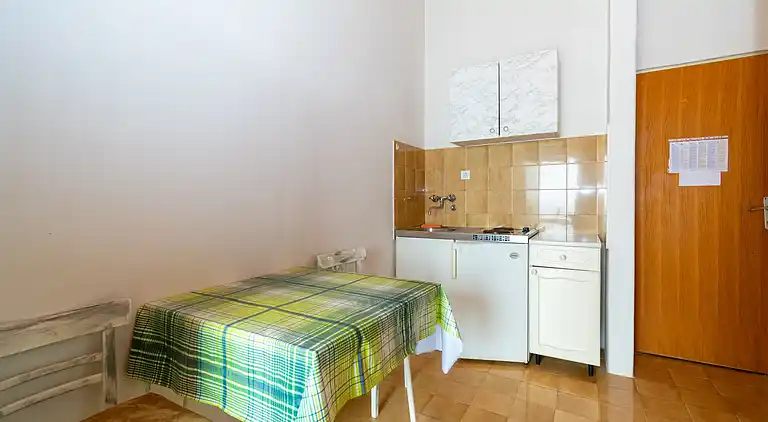 Studio Appartement am Strand Mandre, Pag (AS-4101-b)