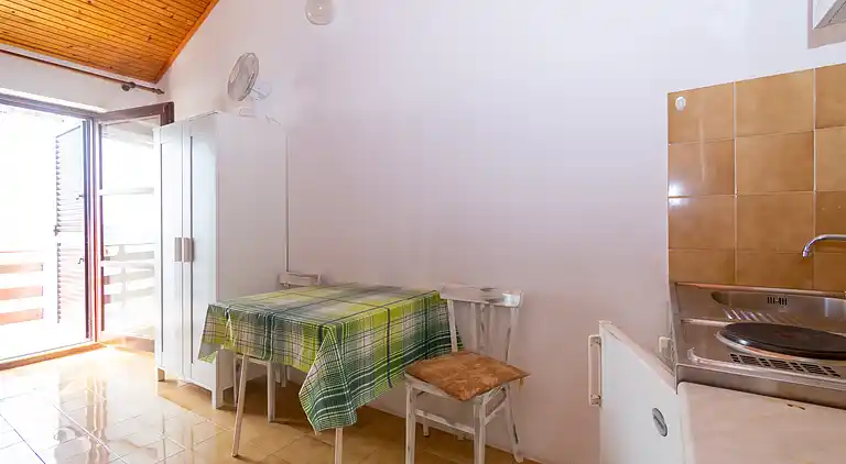 Studio Appartement am Strand Mandre, Pag (AS-4101-b)