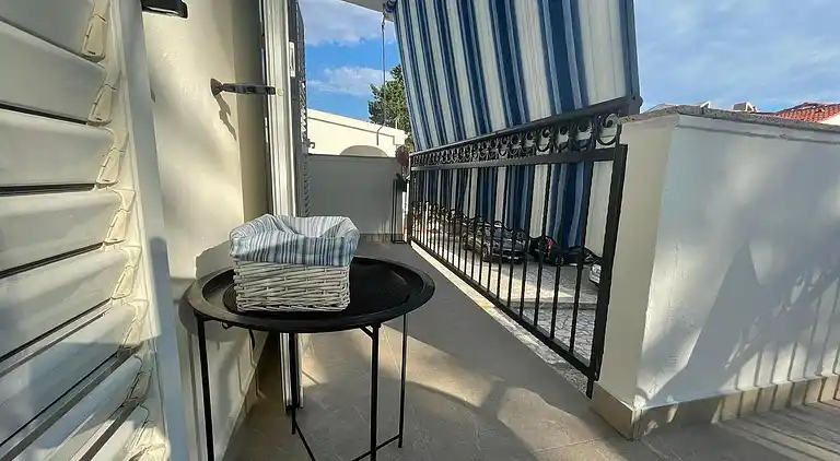 One bedroom apartment near beach Stara Novalja, Pag