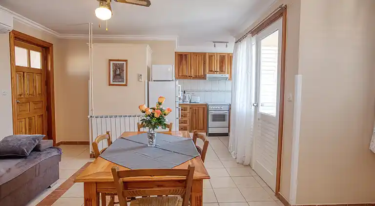 1-Zimmer-Ferienwohnung am Strand Brodarica (Sibenik)