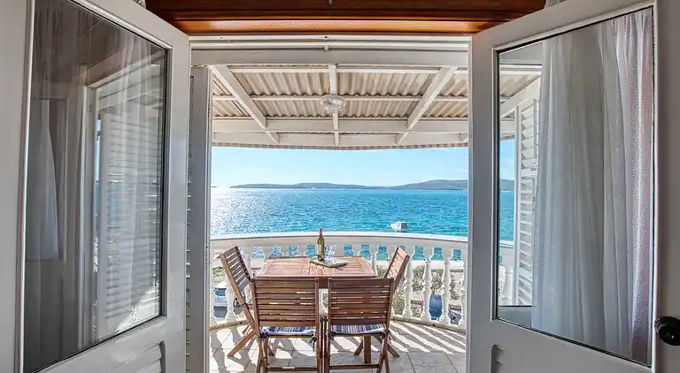 1-Zimmer-Ferienwohnung am Strand Brodarica (Sibenik)