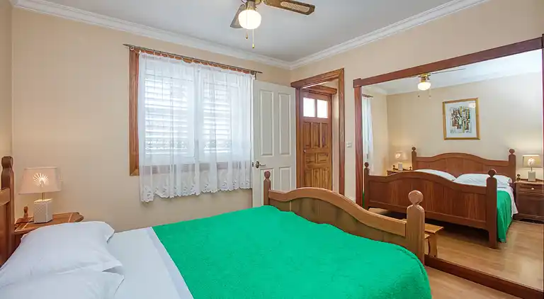 1-Zimmer-Ferienwohnung am Strand Brodarica (Sibenik)