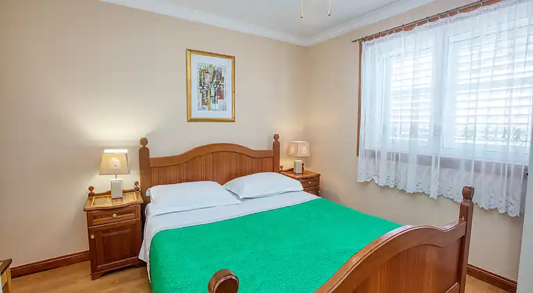 1-Zimmer-Ferienwohnung am Strand Brodarica (Sibenik)