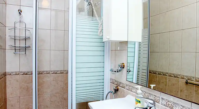 1-Zimmer-Ferienwohnung am Strand Brodarica (Sibenik)