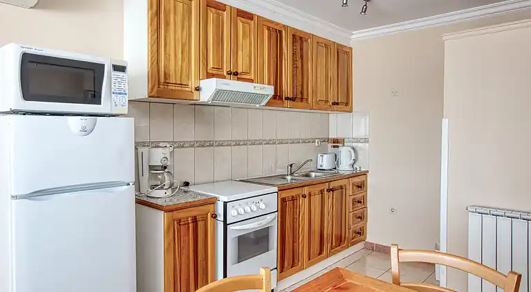 1-Zimmer-Ferienwohnung am Strand Brodarica (Sibenik)