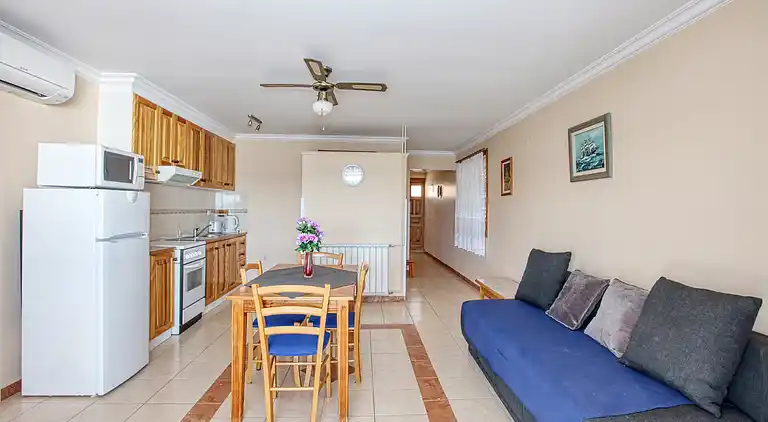 1-Zimmer-Ferienwohnung am Strand Brodarica (Sibenik)