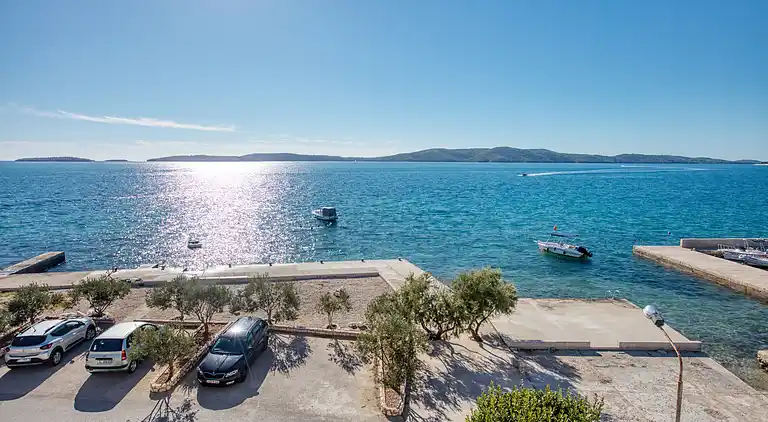 1-Zimmer-Ferienwohnung am Strand Brodarica (Sibenik)