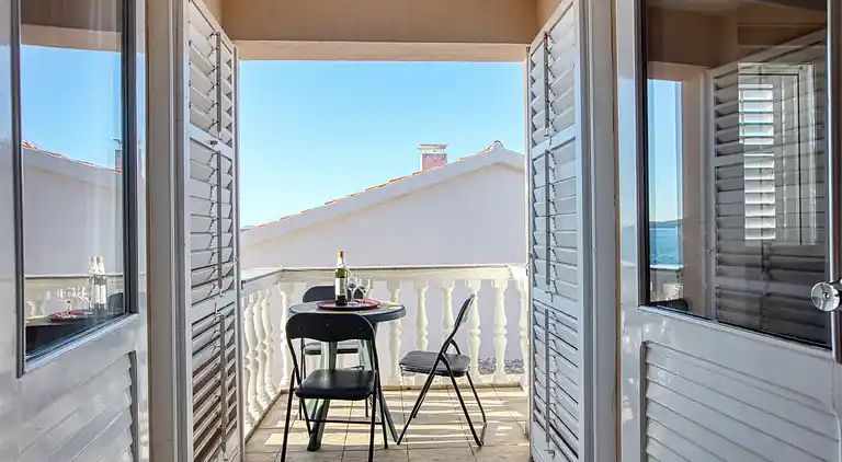 1-Zimmer-Ferienwohnung am Strand Brodarica (Sibenik)